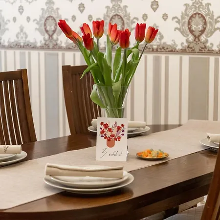 On Virmenska, One Bedroom شقة *